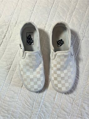 Vans Classic Checkerboard Slip-On Sneakers White & Off-White